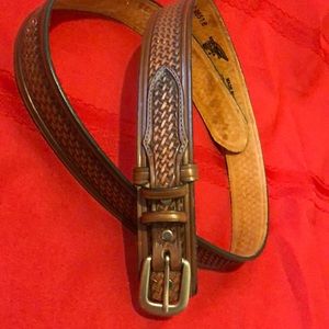 Red wing leather belt